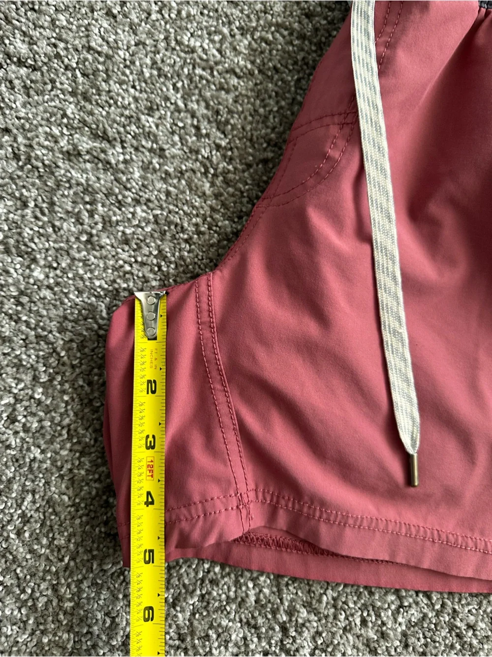 Vuori Women's Athletic Shorts in Dusty Rose with Black Waistband